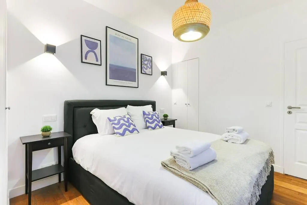 Spacieux -1bdr/4p -le Bas Montmartre * Paris