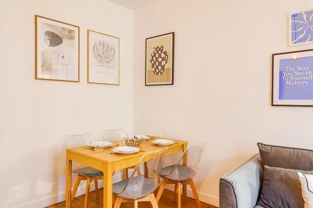 Spacieux -1bdr/4p -le Bas Montmartre Διαμέρισμα